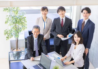 経験豊富な営業スタッフ
